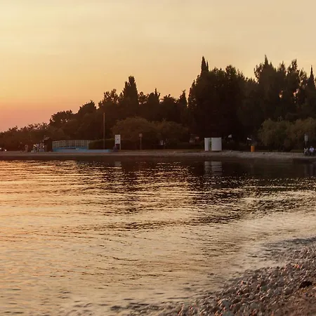Peaceful In Croatia Near Beach Lejlighed